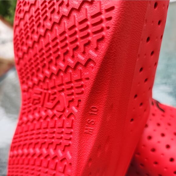 Men’s “FILA” Red Clog Size 10 NEW EB3 - Picture 3 of 10